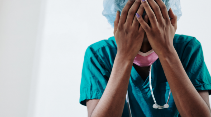 Strattoni, urla e minacce ad una infermiera: NurSind denuncia un caso di violenza ai danni di un’operatrice sanitaria in Valdarno